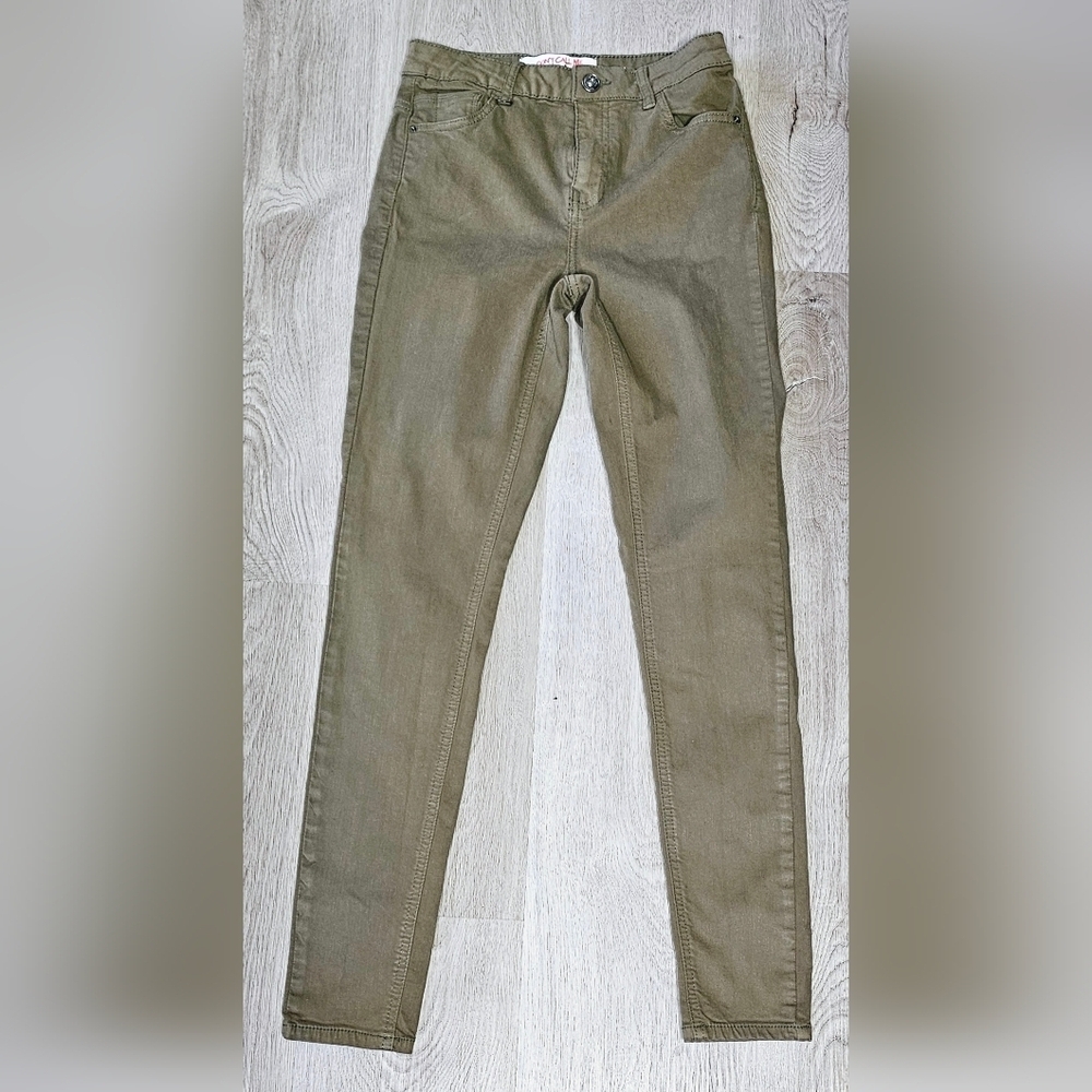 Size 24/34 Skinny High-Rise Olive Pants - Picture 1 of 5